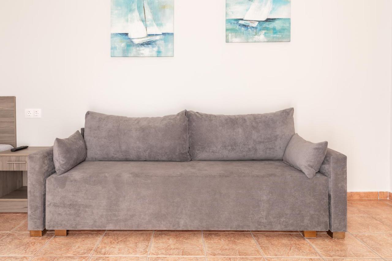 7 Rooms Jeráni Haníon Kültér fotó
