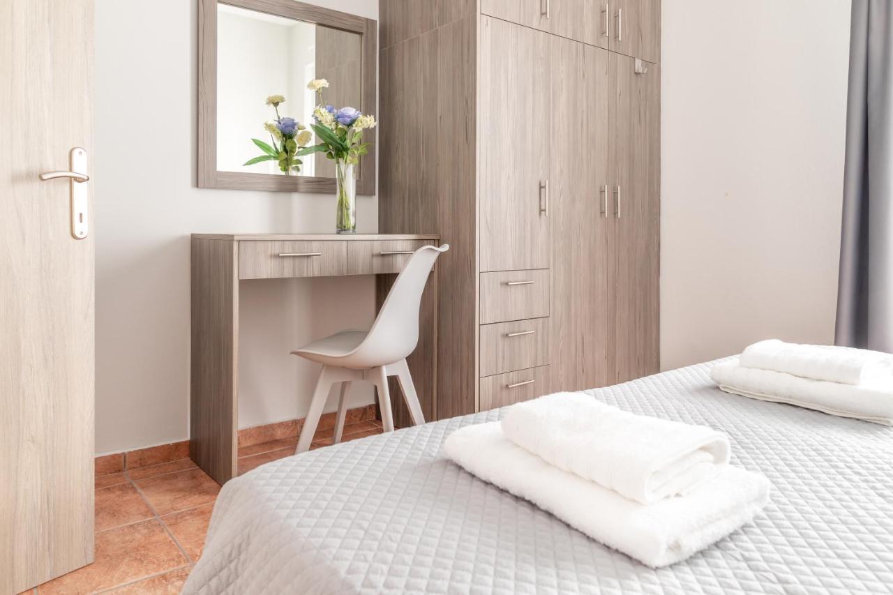 7 Rooms Jeráni Haníon Kültér fotó